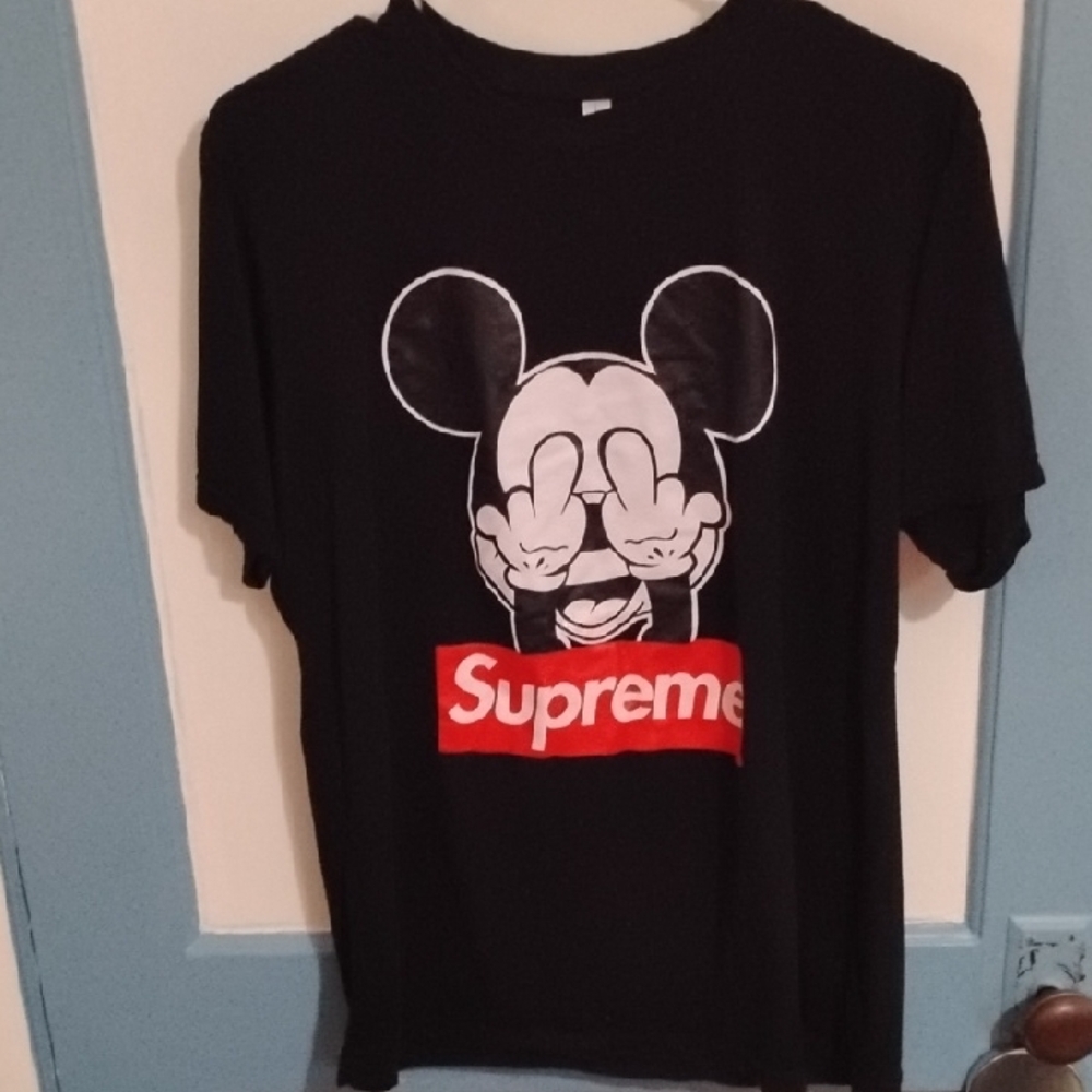 Supreme Black Graphic T-Shirt